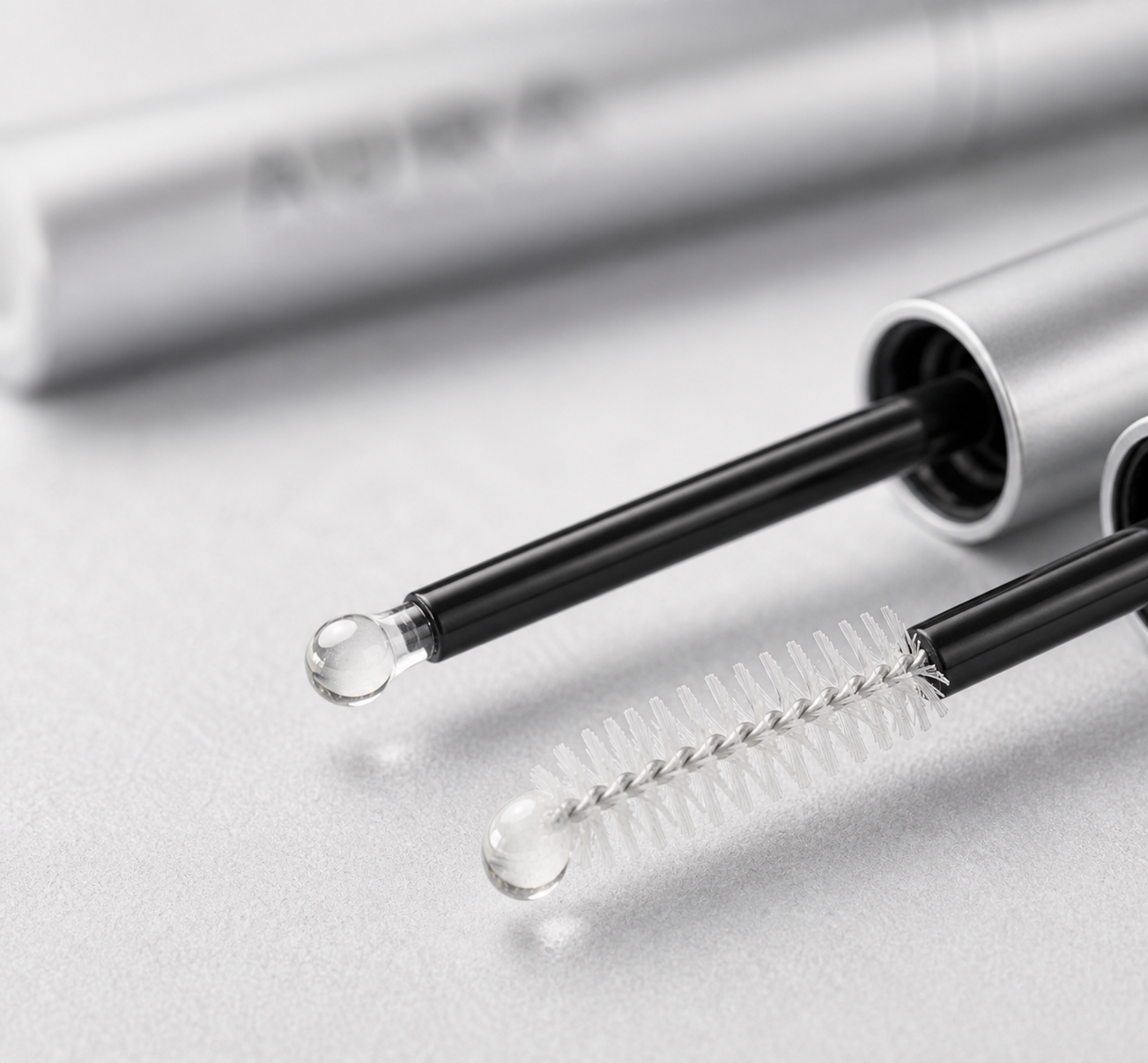 Macro of the ball-tip and C-curl brush