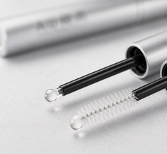 Macro of the ball-tip and C-curl brush